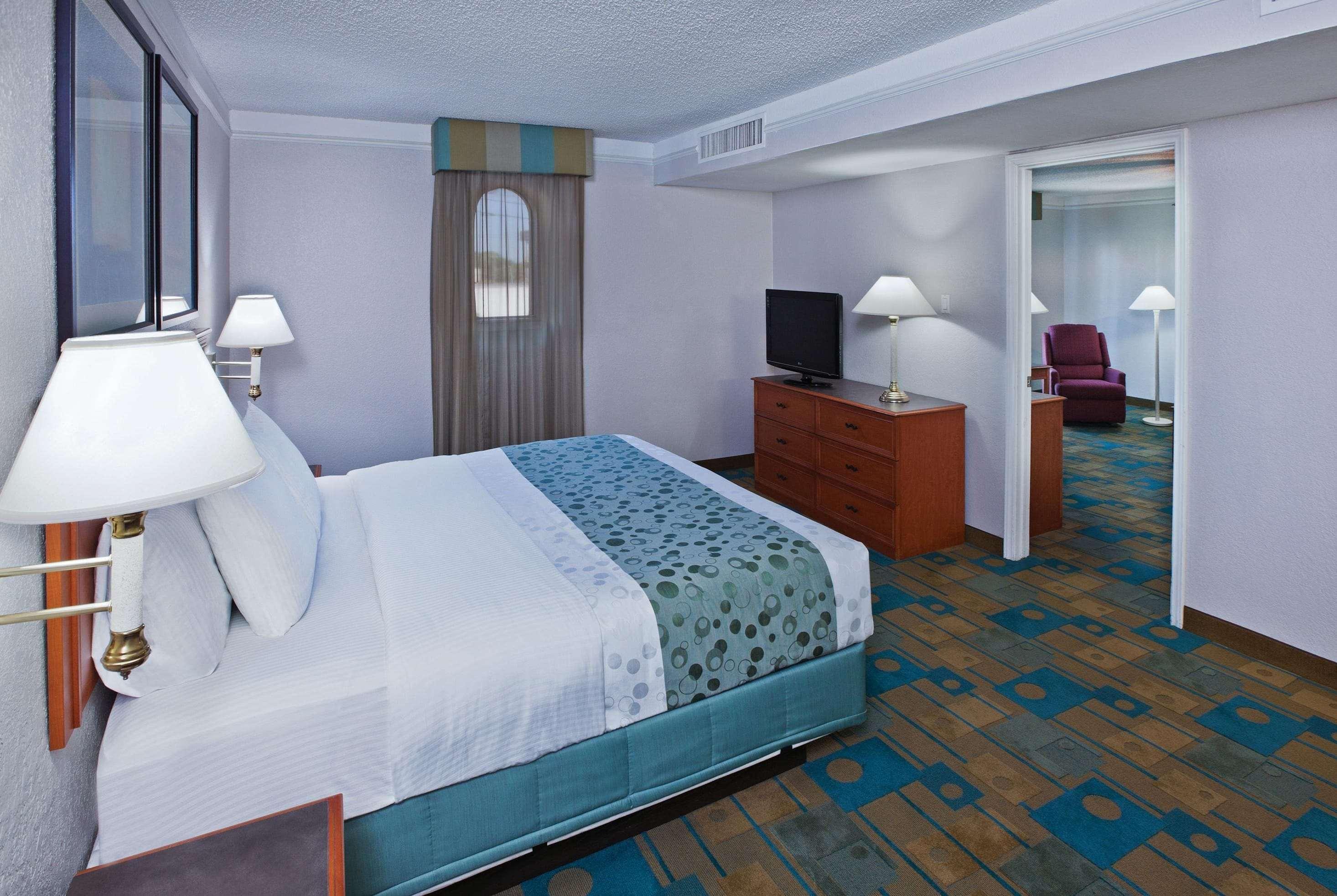 La Quinta Inn By Wyndham Austin Oltorf Esterno foto