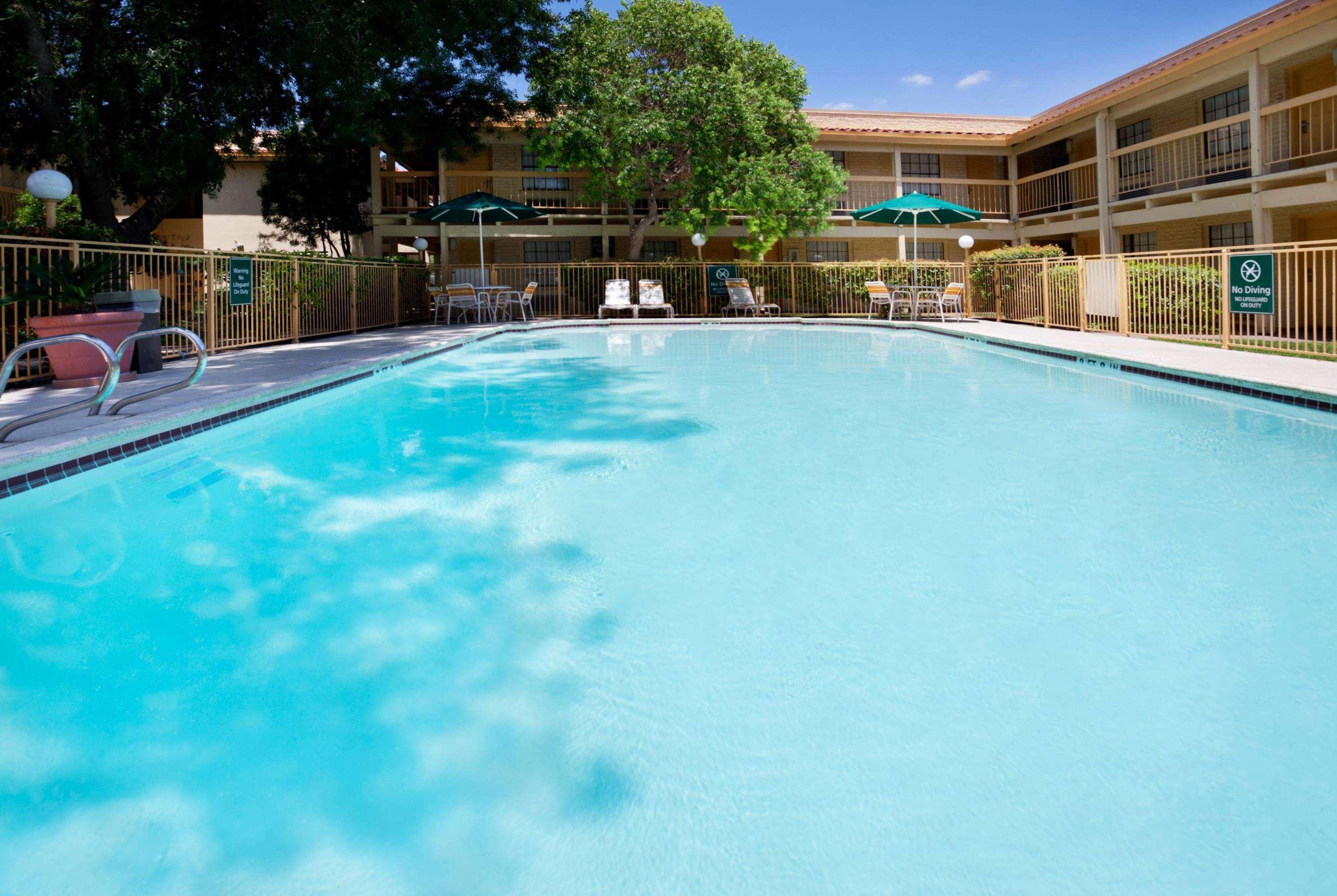 La Quinta Inn By Wyndham Austin Oltorf Esterno foto