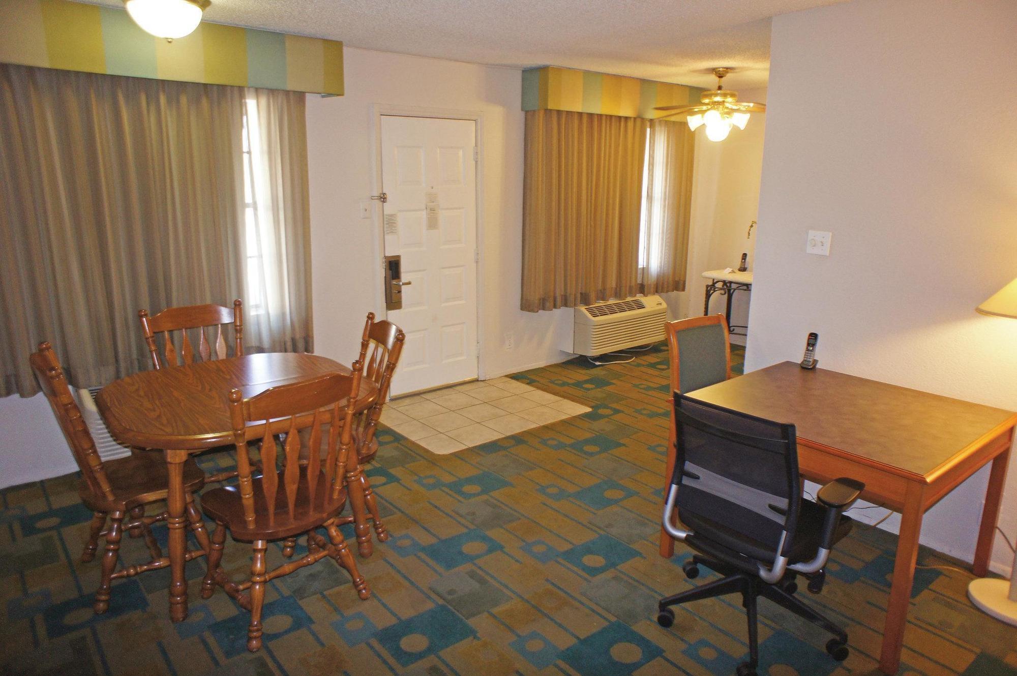 La Quinta Inn By Wyndham Austin Oltorf Esterno foto